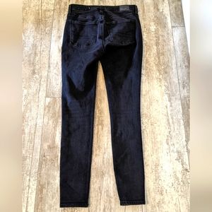 Women's American eagle jeans